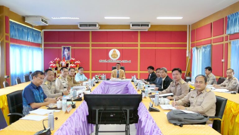 การประชุม อ.ก.ค.ศ.เขตพื้นที่การศึกษาประถมศึกษาศรีสะเกษ เขต 4 ครั้งที่ 10/2568 พิจารณาอนุมัติและเห็นชอบด้านการบริหารงานบุคคล