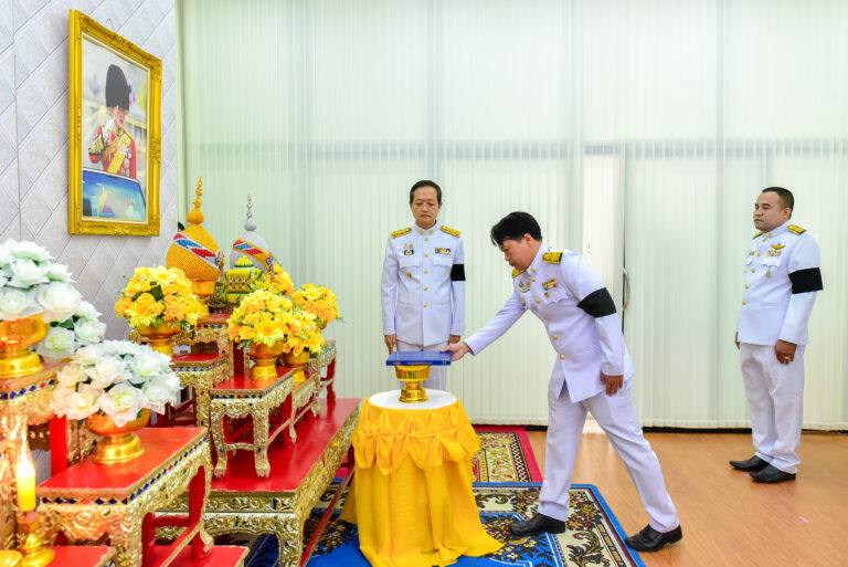 พิธีมอบ “สารานุกรมไทยสำหรับเยาวชน” เล่ม 45 ฉบับพระราชทาน แก่สถานศึกษา 283 เล่ม สานต่อองค์ความรู้สู่เยาวชน